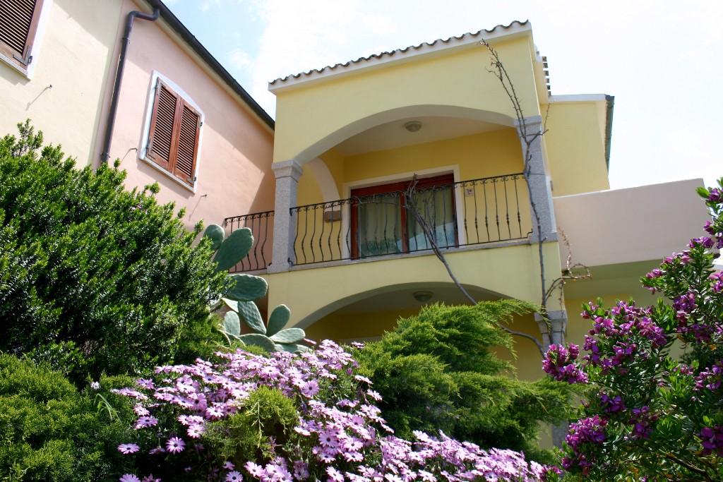 Appartamento Vacanze Trilo Residence Piscina Badesi