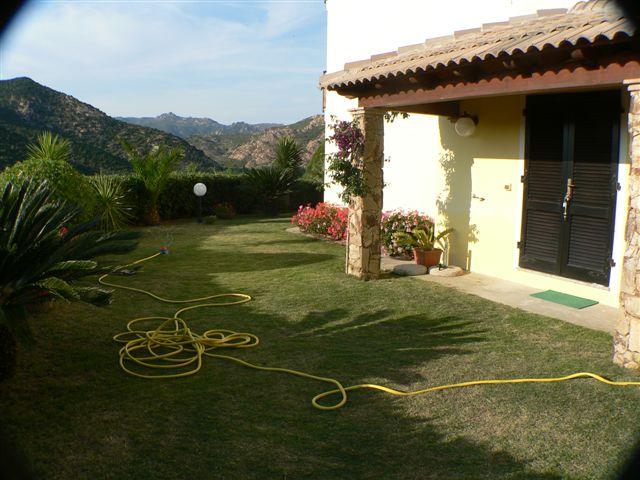 Casa Vacanza con Giardino 700m Spiaggia di Chia